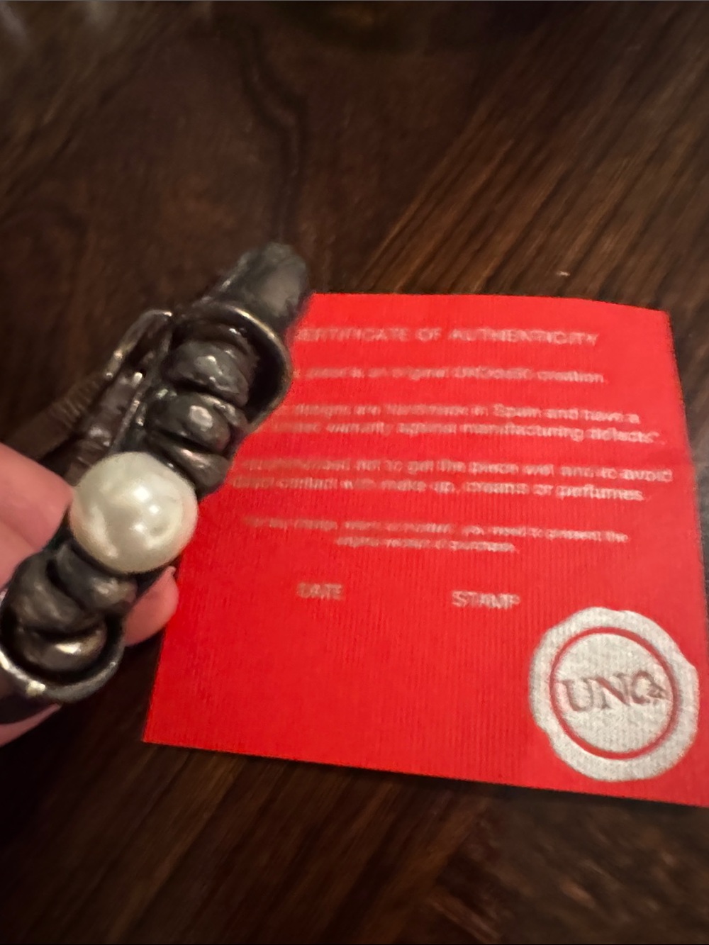 Uno  Pearl Accent Black Leather Bracelet